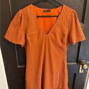V eryj Rust Polka Dot V-Neck Dress